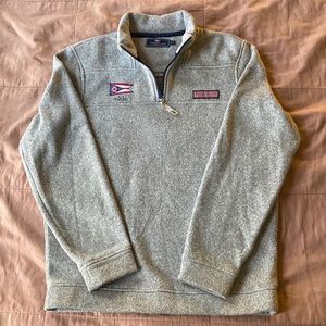 Size small, women’s quarter zip by vineyard vines